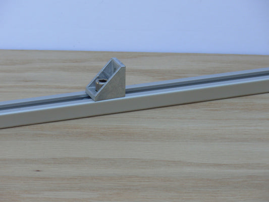 ANGLE BRACKET